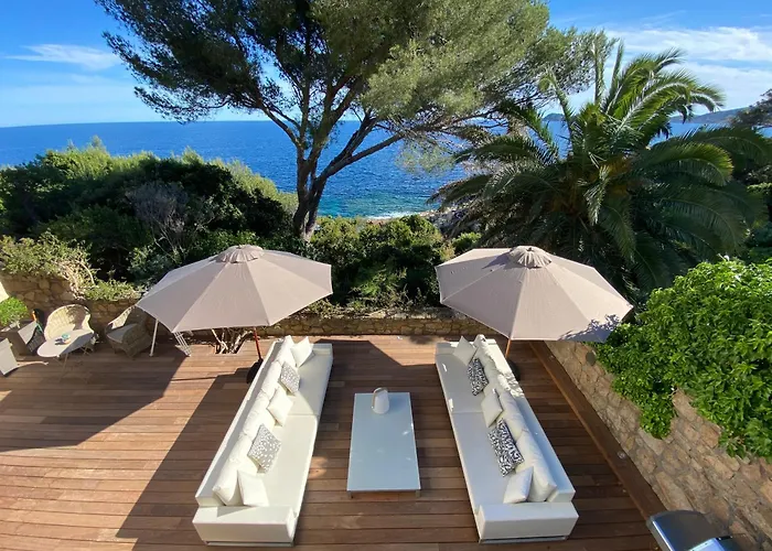 Exclusif Acces Mer A Ramatuelle