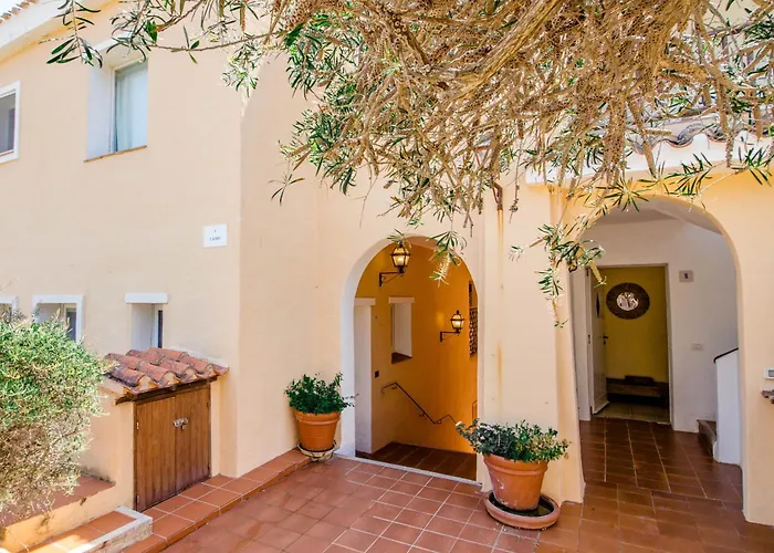 Guesthost - Porto Cervo Two-Levels Apt With Balconies And Parking