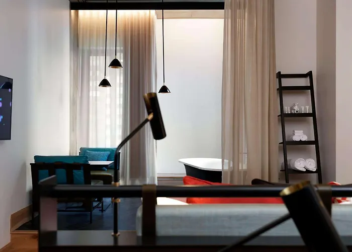 Hotel Qt Melbourne City