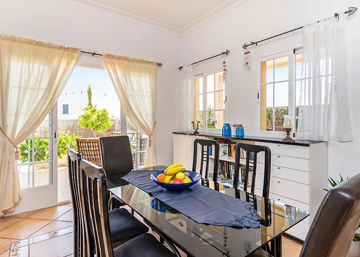Awesome Home In Cala Bona