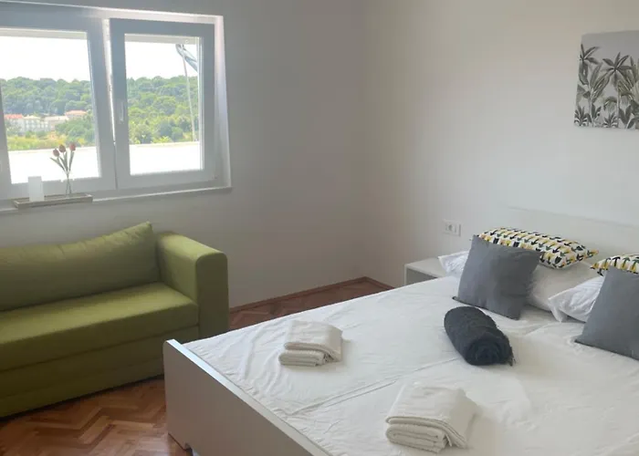 Laganini Apartman Rab