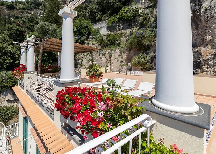 Apartments Amalfi Design Sea View Accessible By 250 Steps