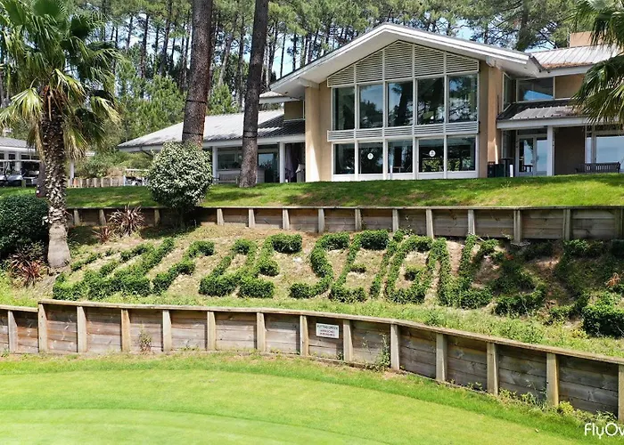 Villa De L'Etang Blanc