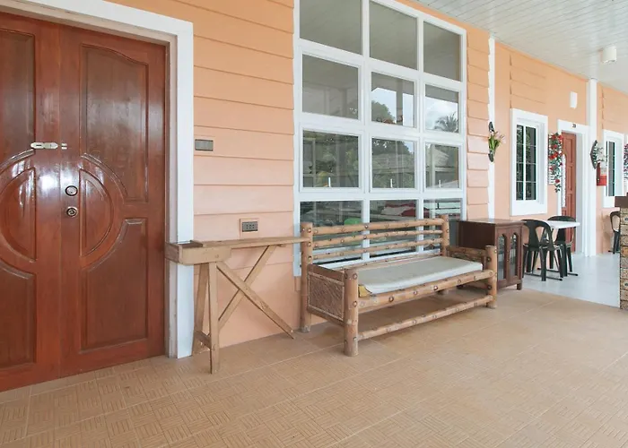 Reddoorz At Queens Hometel