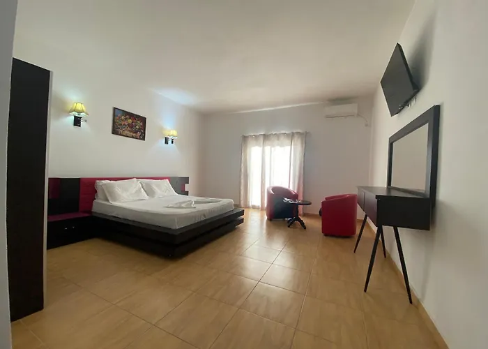 Hotel Velipoja Park