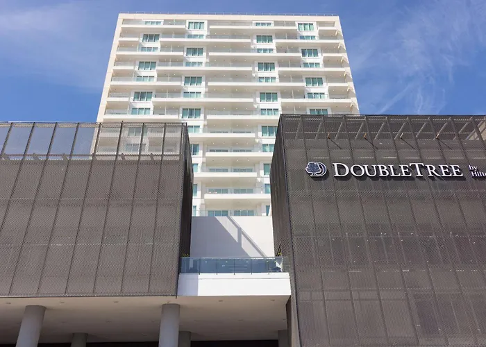 Doubletree By Hilton Mazatlan, Sin