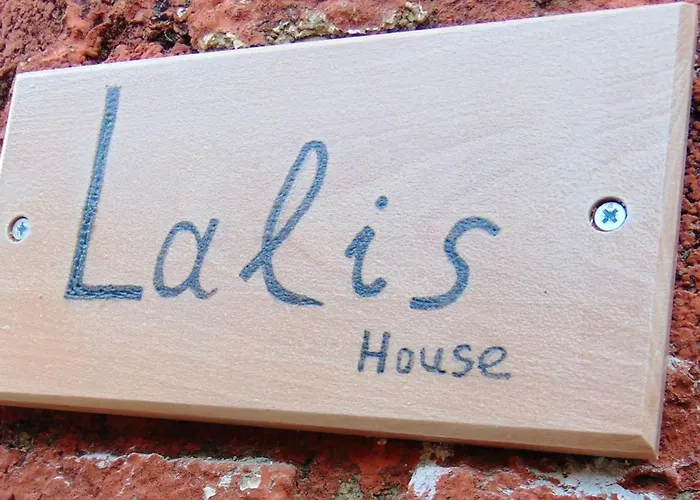 Pelekas Sea View, Kaizer Throne, Lalis House