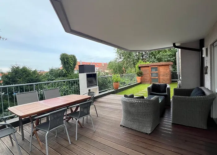Ludwigshome - Zentral, 120Qm, Kostenloser Parkplatz, Terrasse, Smarttv