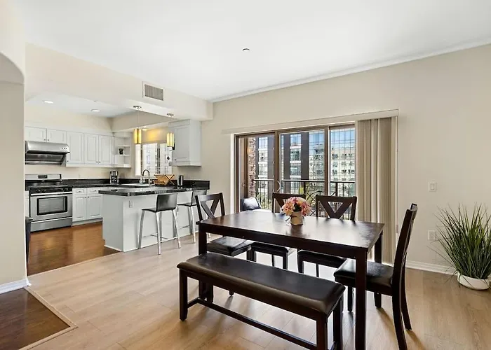 Charming 2Br2Ba Home Near Downtown La And Walkable Amenities