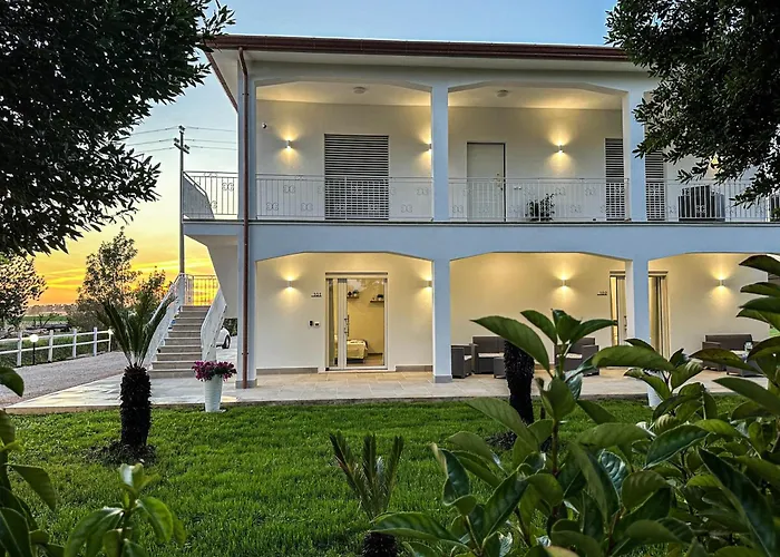 Tenuta57 - NUOVISSIMO B&B - IMMERSO NELLA TRANQUILLITÀ - POCHI MINUTI DAL MARE DI TERRACINA - PRIVATE PARKING - FREE WI-FI