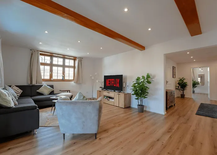 Design-Fachwerk-Suite - Balkon-Parkplatz-Therme