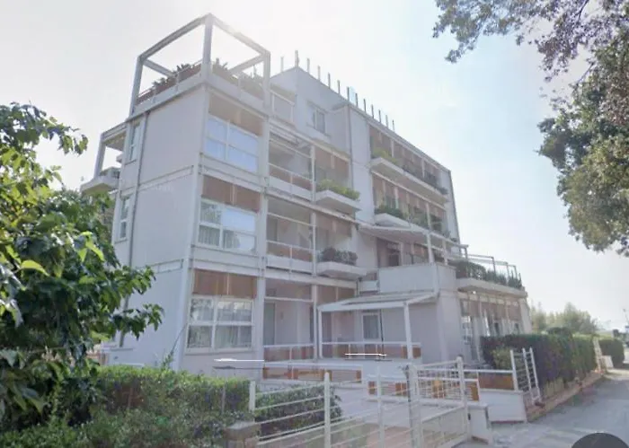 Saporedimare - Full Comfort Quiet Apartment With Seaview Rooftop Pool