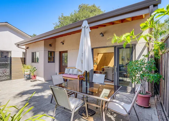Alameda Studio W/ Patio: 3 Mi To Oakland Coliseum!
