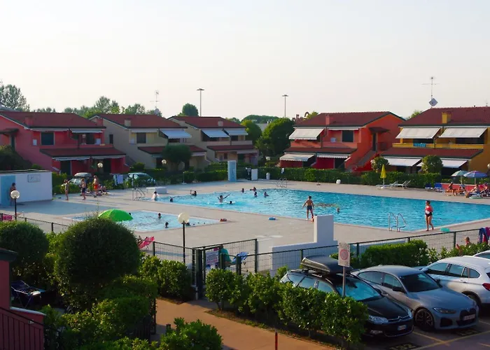 Villaggio Dei Fiori: Family-Friendly Resort with Pools and Buffet