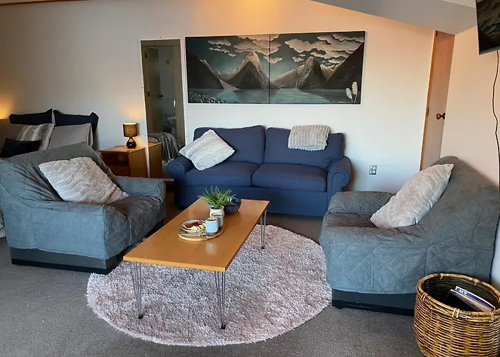 Comfortable Mountain View Studio