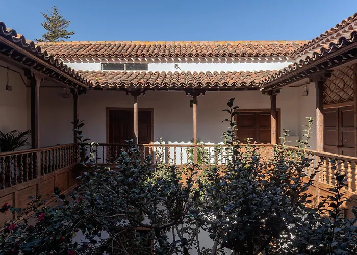 La Casa De La Camelia