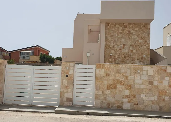 Trinacria Bedda Villetta Con Piscina-Idromassaggio Marzamemi-Spinazza