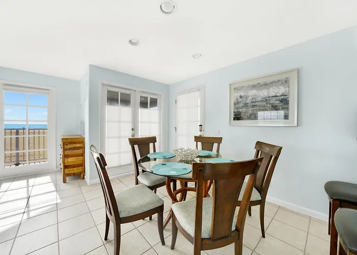 1404 W Oceanfront B