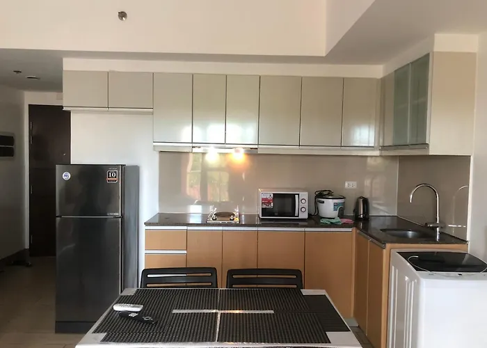 Victorian Place - Simple Yet Luxurious Flat In Bgc
