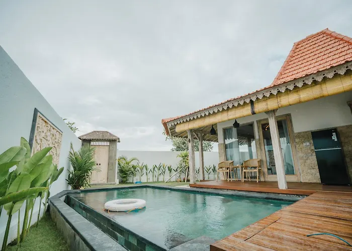 Lungid Sari Uluwatu