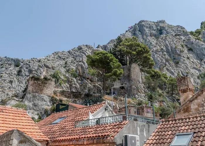 New Luxury Apartments In The Center Of Omis