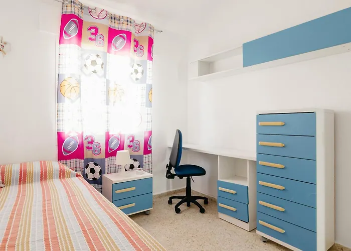 Chalet En Algeciras, Piscina Y Paddle A 4 Minutos De Playa De Getares