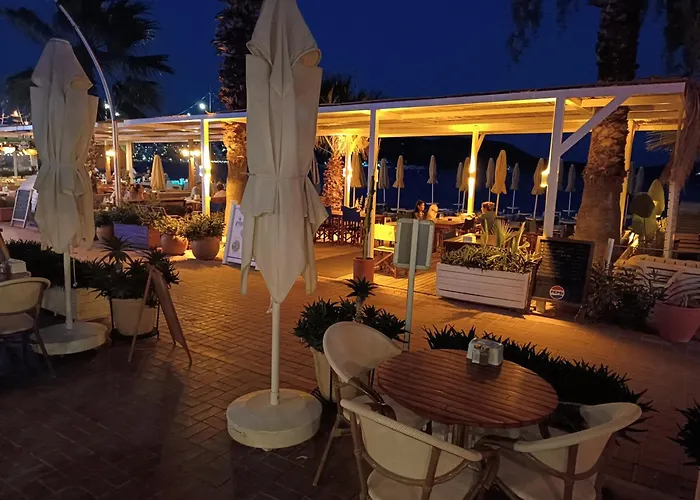 Uzhan Beach Hotel