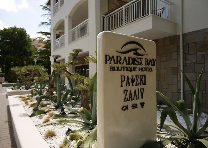 Paradise Bay Hotel