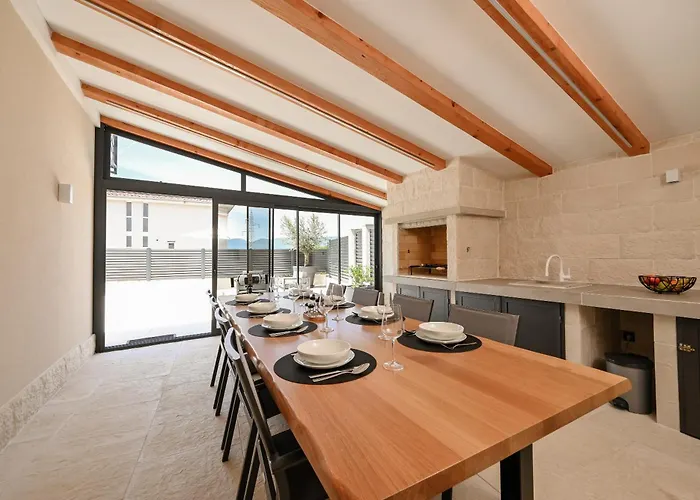 Villa Donna, 5 Stars - Luxury Villa With A Heated Pool