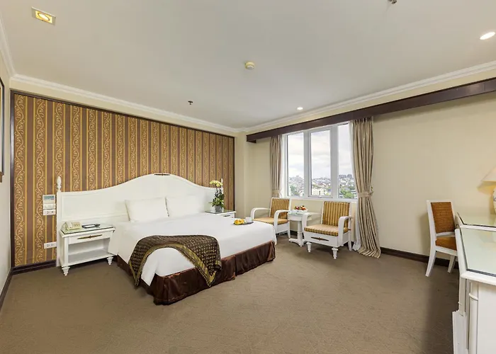 Chalcedony Grand Hotel Hanoi