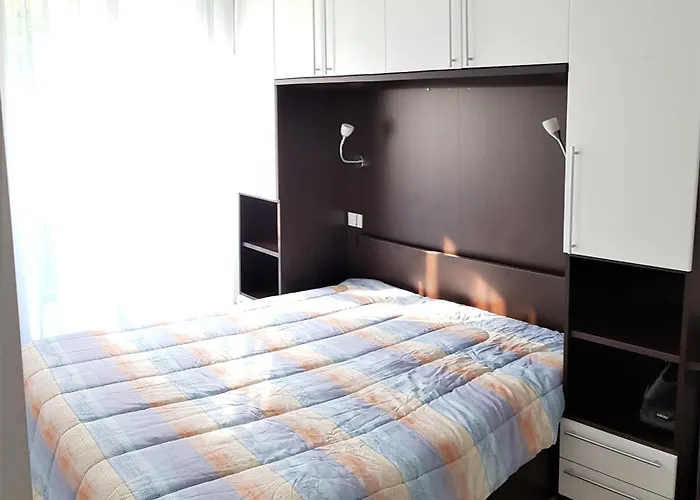 Residence Olivi - Panorama Lake View, Pool, Terrace, Garden, Wifi