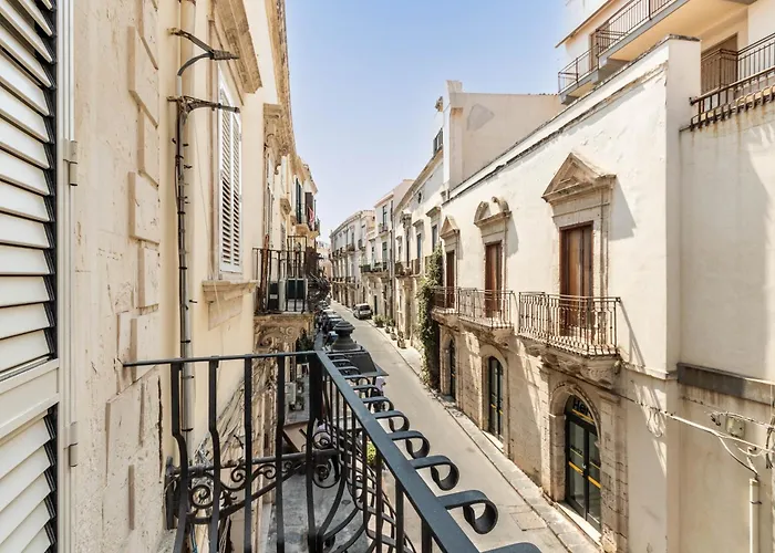 The Six Ortigia Residences