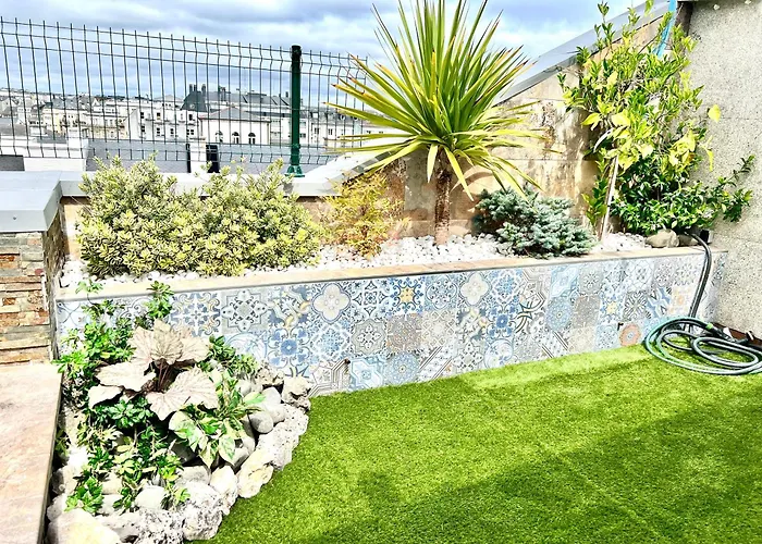 Lucus Skyline & Terrace By Lugo Collection