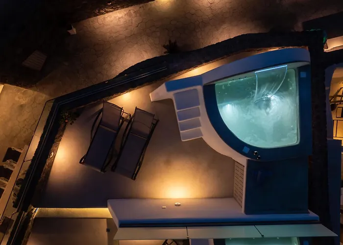 New Yiota Collection 4 Suites & 4 Prive Jacuzzi