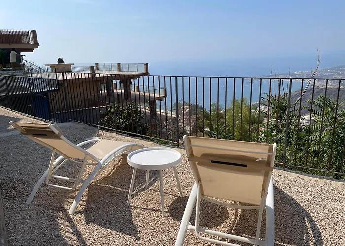 Villa Da Vinci Luxury Panoramic Apartments - Taormina Rooms Collection
