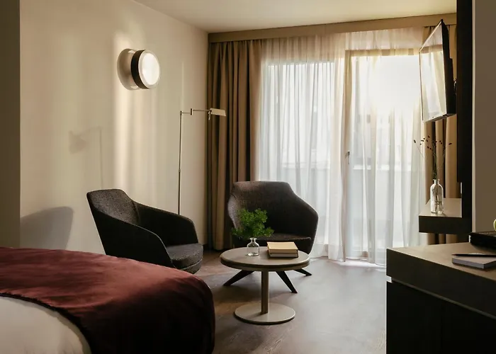 Schloss Zermatt - Cbd & Adaptogenic Spa And Sport Hotel