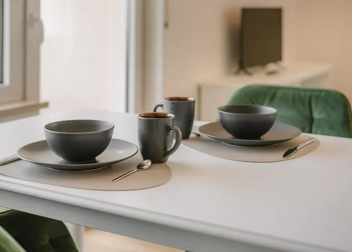 Exklusiv & Zentral: 1-Zi. Apartment Mit Balkon Stellplatz