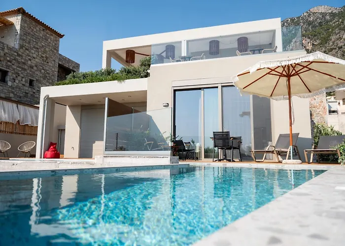Petradi Suites