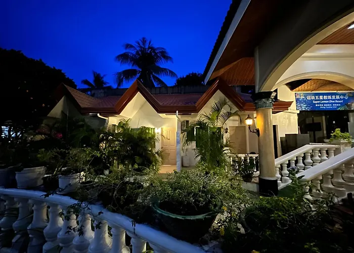 Gracey Dive Resort And Restaurant