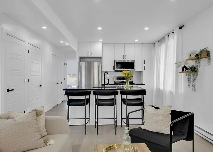 Modern 2Br Apt Near Downtown Ottawa Free Parking