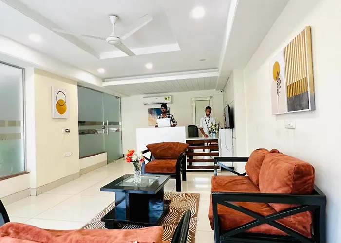 Bluo Studio1 Golf Course Road, Gym, Balcony Garden