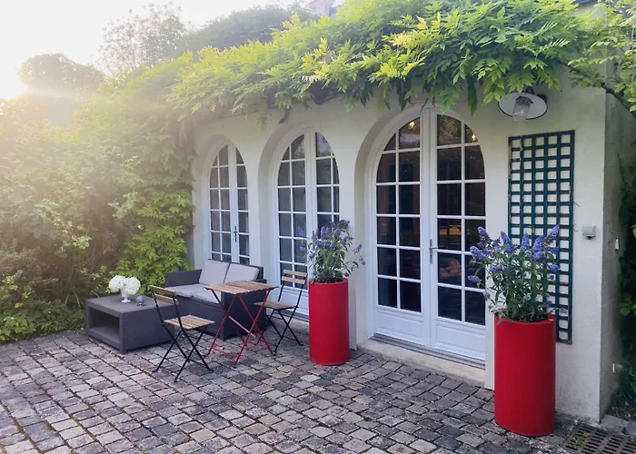 Bagatelle De La Cote Fleurie