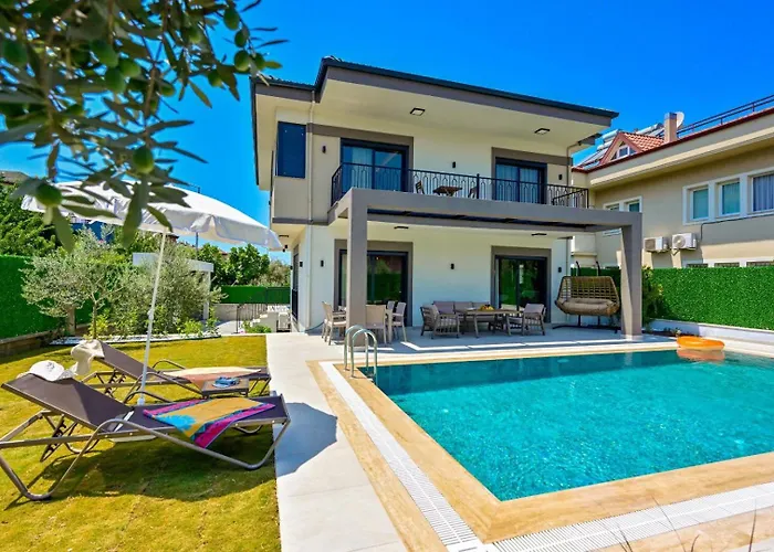 Villa Almilalin 6 Bedroom Holiday Villa For Rent In Oludeniz
