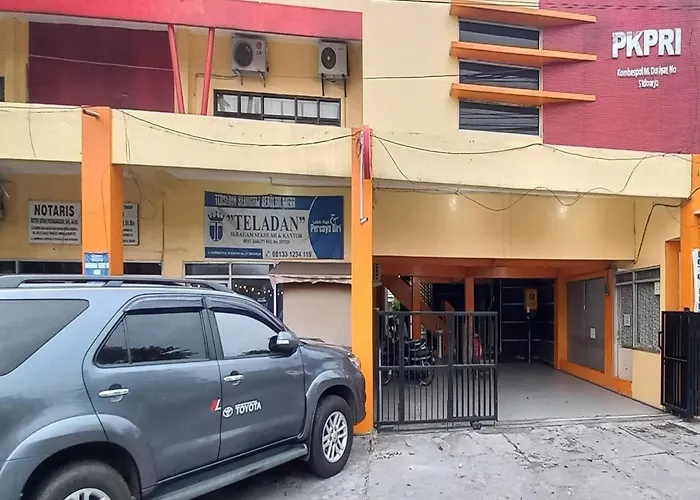 Reddoorz Syariah At Hotel Pandan Wangi Near Alun Alun Sidoarjo