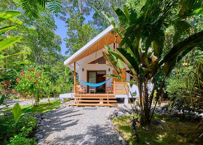 Dragonfly Beachfront Villas-Adult Only