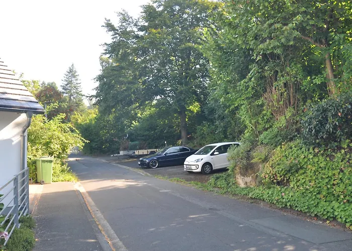 Geraeumige 2-Z Wohnung Im Gruenen, Garten, Terrasse, Ruhig, Natur, Phantastischer Blick!
