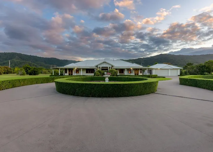 The Hampton Lodge With Private Pool On 25 Acres