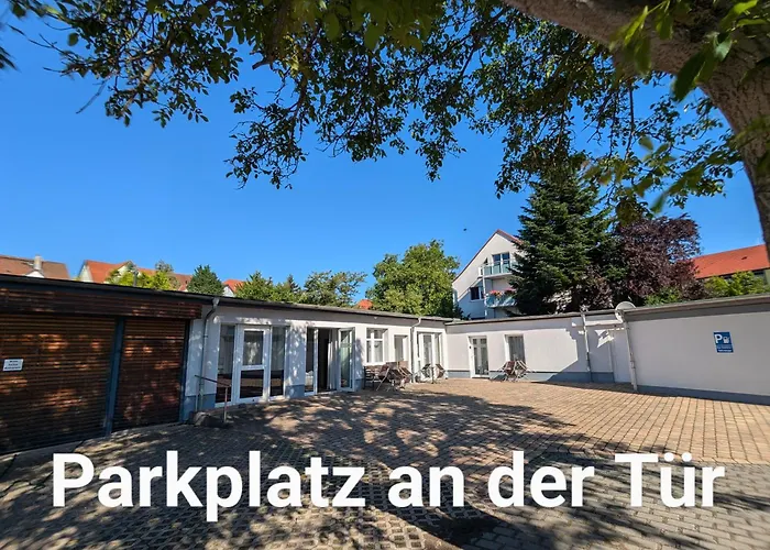 Fewo Urban Gotha - Apartment Orangerie - Am Schlosspark- Parken An Der Der Tuer- Barrierefrei, 900 Meter Zum Bahnhof - Wallbox