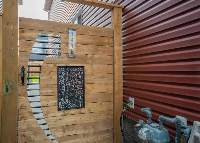 Meriweather - Calgary Breathtaking 1-Bedroom Apartment