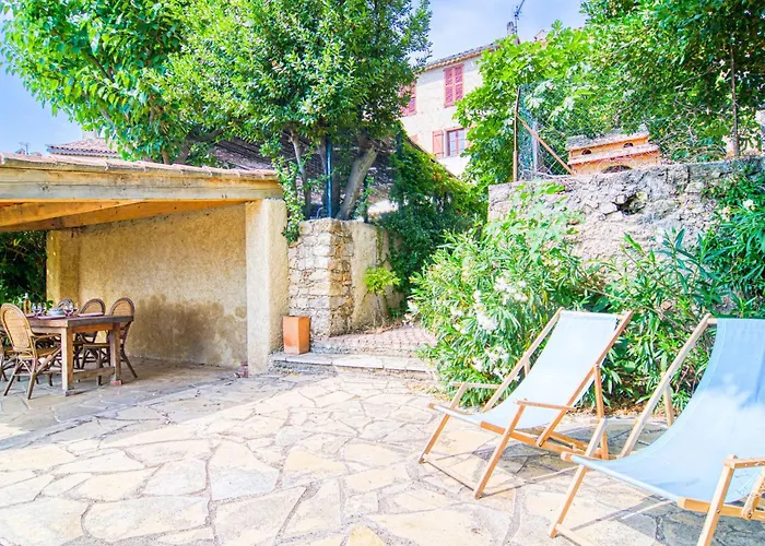Holiday Home Maison De Village Les Ormeaux By Interhome
